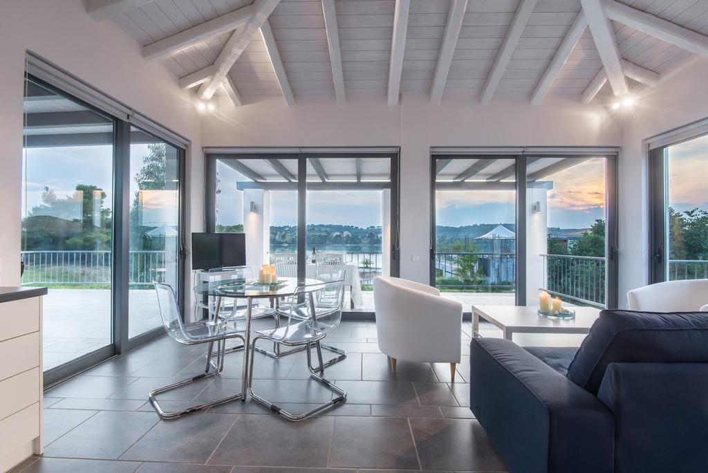Minimal Sea View Maisonette Порто Хели Экстерьер фото